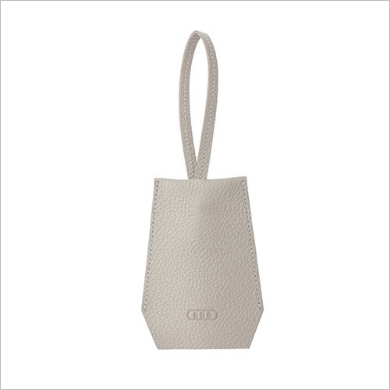 Audi キークロシェット （グレージュ）