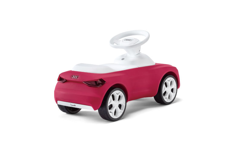 日本限定10台！！】AudiニューJr.クワトロ キッズカー